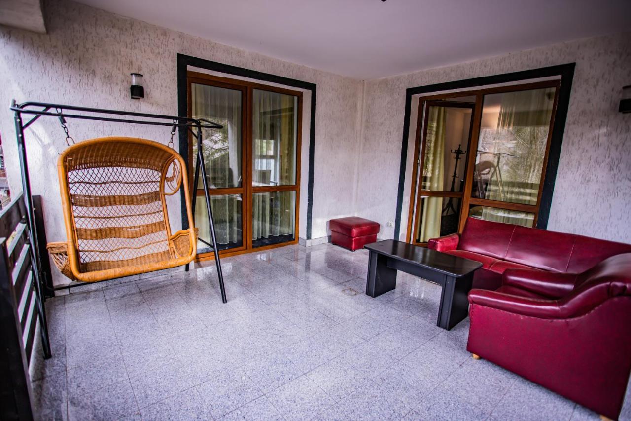 Hotel Casa Octavian Sucevita Exterior foto